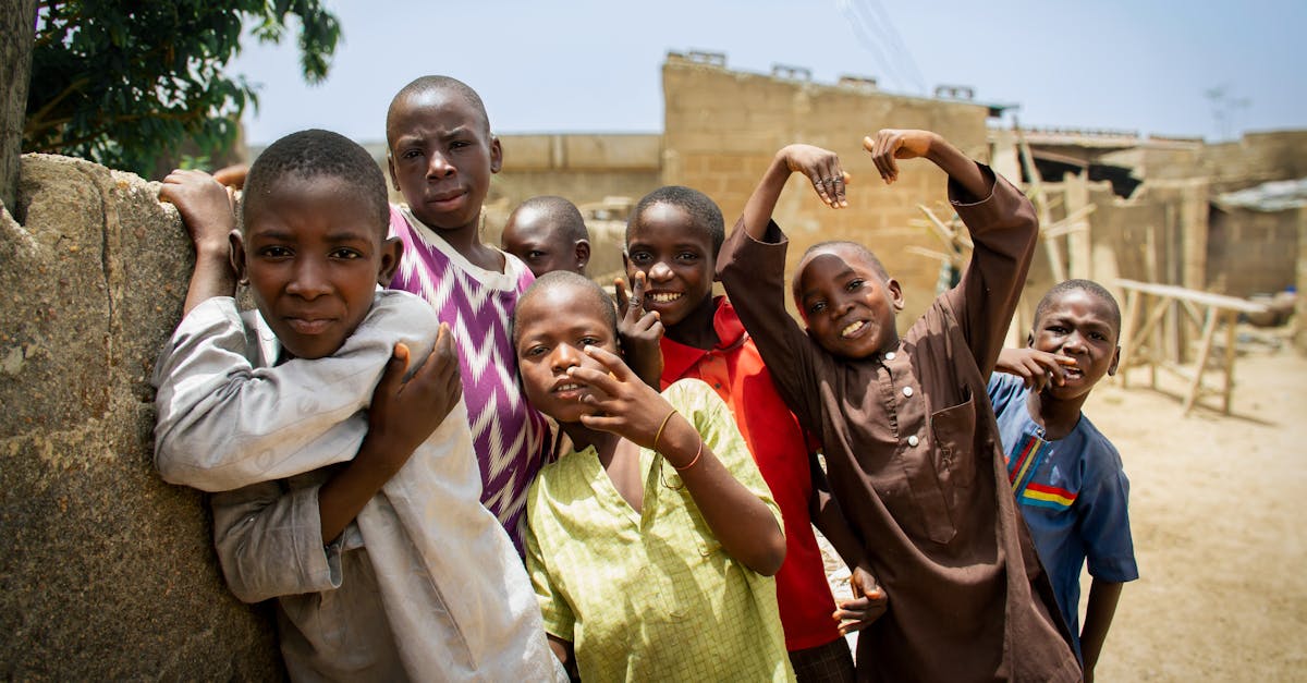 découvrez notre élégante robe en terracotta, parfaite pour toutes les occasions. avec sa coupe flatteuse et sa teinte chaude, cette pièce tendance vous offre style et confort. idéale pour l'été ou une soirée sophistiquée, associez-la facilement à vos accessoires préférés.
